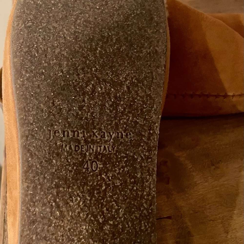 Jenni Kayne Shearling-Lined Moc Clog in Saddle - Picture 6 of 9